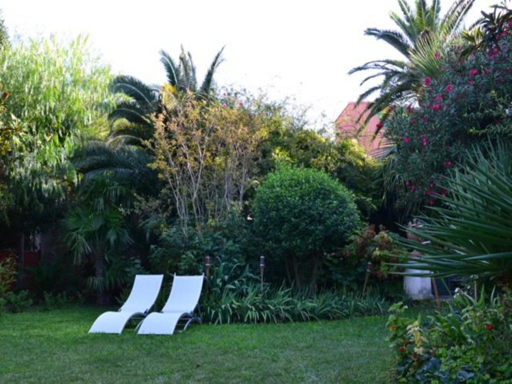 مبيت وإفطار سالس-ليه-شاتو Casa Montes المظهر الخارجي الصورة